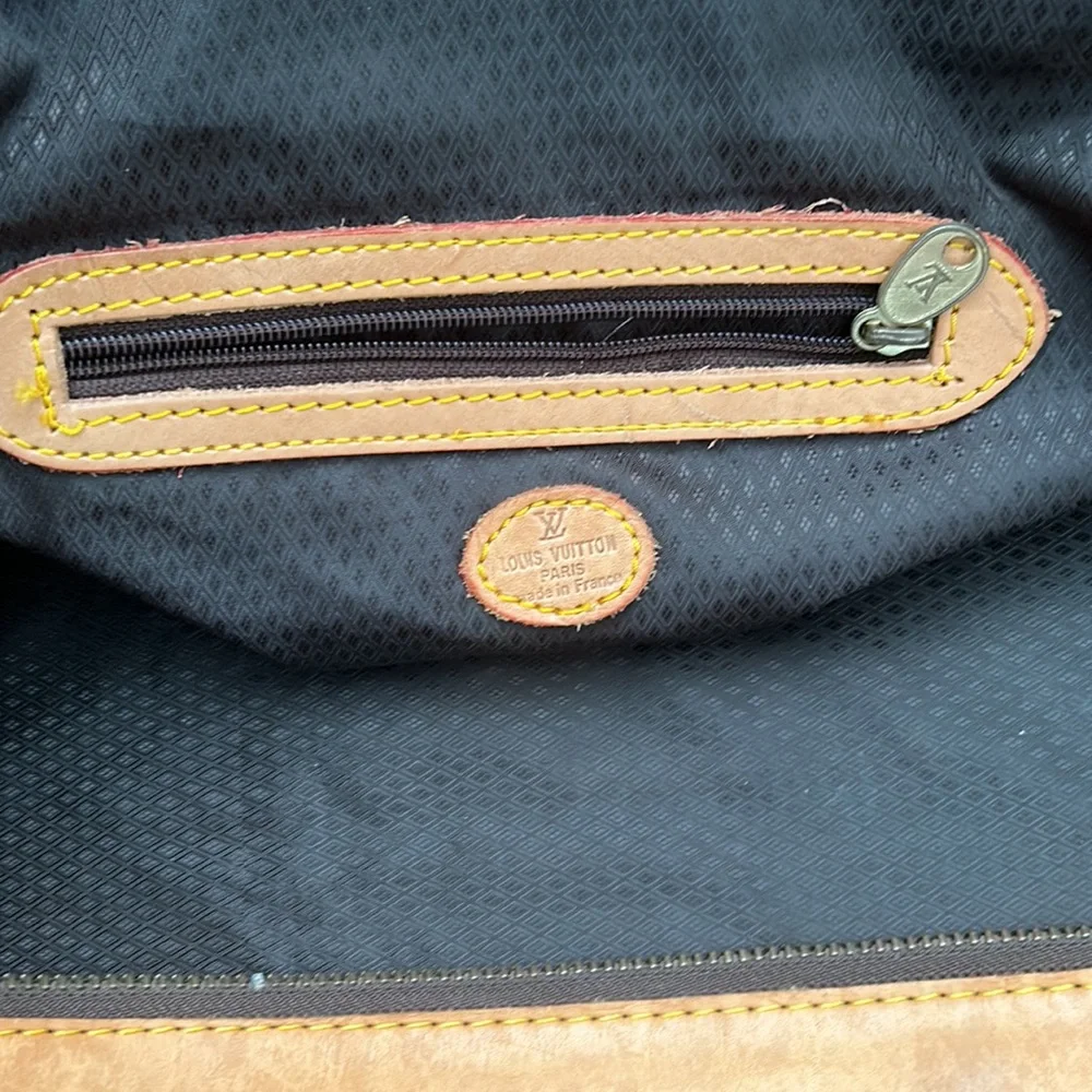 Vintage Louis Vuitton Travel Bag - Picture 11 of 13